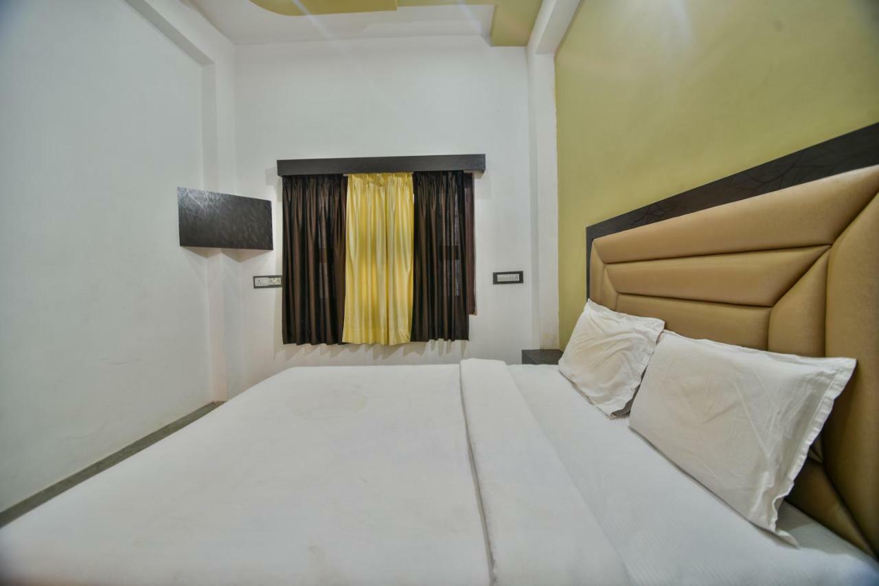 Hotel Vinayaka Nāthdwāra 外观 照片