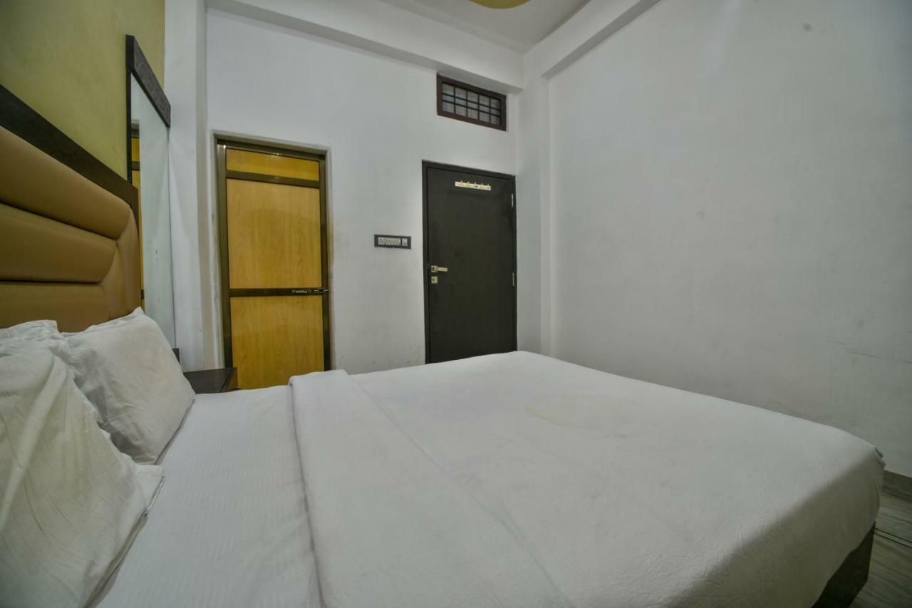 Hotel Vinayaka Nāthdwāra 外观 照片